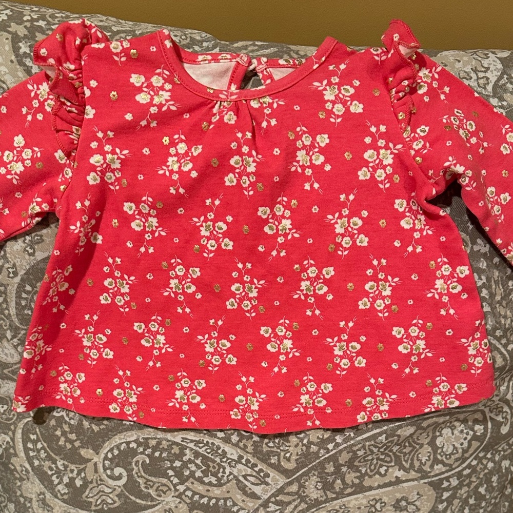 🌸 $3 if bundled - 12 Month LITTLE ME Long Sleeve Pink White Gold Floral
